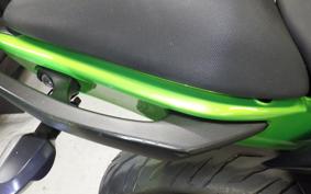 KAWASAKI ER600 N 2012