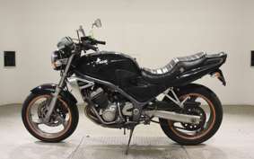 KAWASAKI BALIUS 250 2018 ZR250A