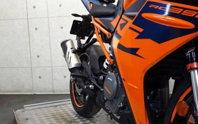 KTM 390 RC 2022 JYJ40