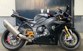 HONDA CBR1000RR-R FB SP 2024 SC82
