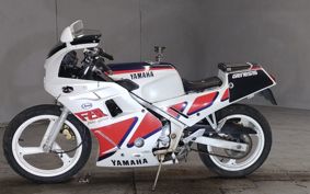 YAMAHA FZR250 2KR