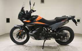 KTM 890 ADVENTURE	 2026