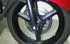 SUZUKI GSR250