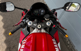 YAMAHA YZF-R1 2000 RN04