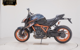 KTM 1290 SUPER DUKE R EVO
