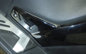 YAMAHA T-MAX 530 DX 2017 SJ15J