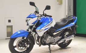 SUZUKI GSR250 2011