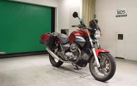 MOTO GUZZI BREVA 750 2004