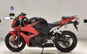 HONDA CBR600RR GEN 3 2018 PC40