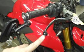 DUCATI STREETFIGHTER V4 S 2020