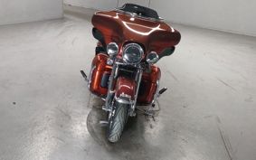 HARLEY HARLEY FLHTCUSE1800CVO PR8