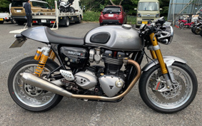 TRIUMPH THRUXTON 1200R DAD72H