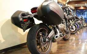 HONDA CB650R 2021 RH03