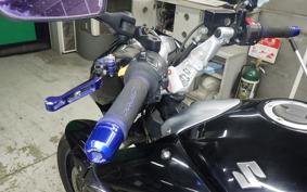 SUZUKI GSR250 2015