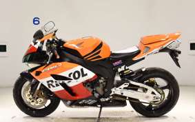 HONDA CBR1000RR 2005 SC57