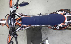 KTM 690 SMC R 2025