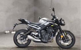 TRIUMPH TRIUMPH STREET TRIPLE R HDA604
