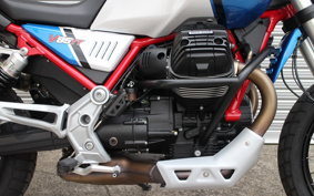 MOTO GUZZI V85 TT 2024 ZGUKY