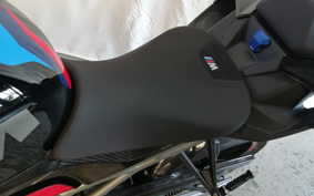 BMW M1000R 2026 0P51