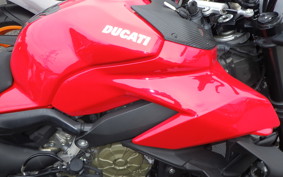 DUCATI STREETFIGHTER V4 S 2021