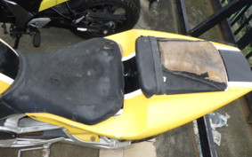 YAMAHA YZF-R1