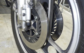 YAMAHA XJ750 E 1983 29R