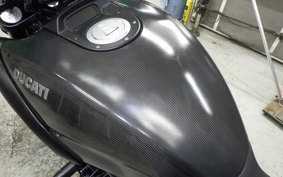 DUCATI DIAVEL Carbon 2011