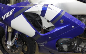YAMAHA YZF-R1 1999 RN011