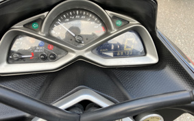YAMAHA MAJESTYS SG28J