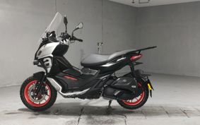 APRILIA SR GT125 ..