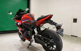 HONDA CBR650R E-Clutch 2025 RH17
