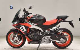 APRILIA TUONO 660 2025