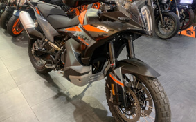 KTM 890 ADVENTURE	 2024 TS640