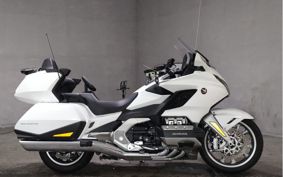 HONDA GL1800 TOUR DCT SC79