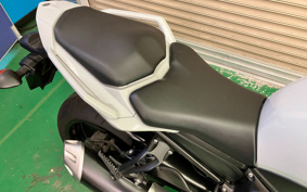 YAMAHA FZ1 FAZER 2006 RN17
