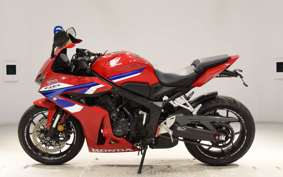 HONDA CBR650R E-Clutch 2025 RH17