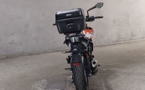 KTM 125 DUKE JPA40