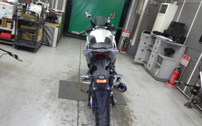 YAMAHA YZF-R25