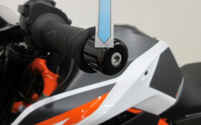 KTM 890 DUKE R 2020 TU940