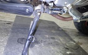 SUZUKI GSR250 1999