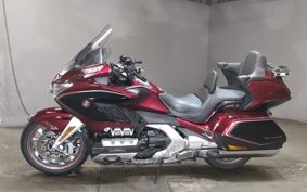 HONDA GL1800 TOUR DCT SC79