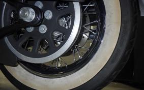 HARLEY FLSTC 1580 2015