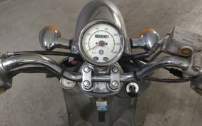 YAMAHA VINO 125 SE24