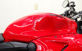 DUCATI STREETFIGHTER V2 2022 3F00