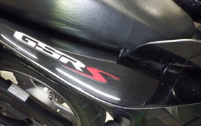SUZUKI GSR250S 2023