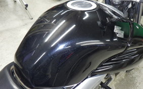 SUZUKI GSR250 2005
