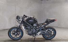 YAMAHA YZF-R25 RG10J