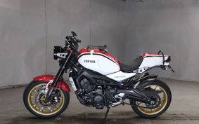 YAMAHA XSR900 RN56J