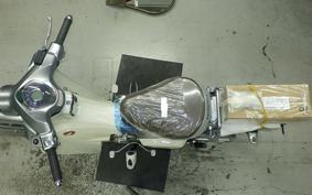 HONDA C125 SUPER CUB JA71