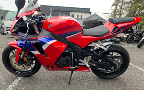 HONDA CBR600RR ABS 2025 PC40